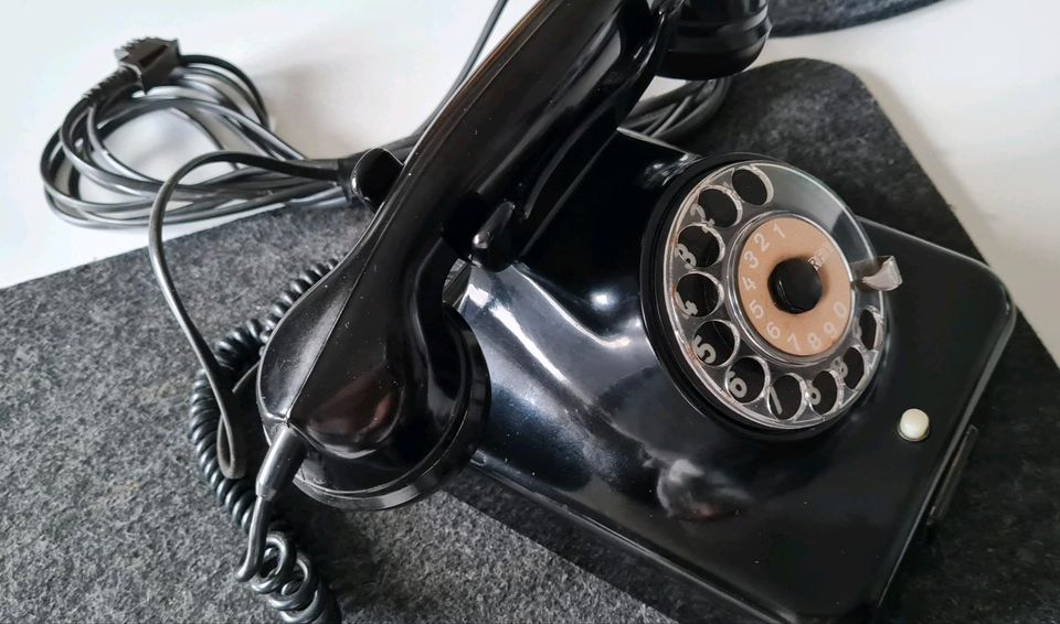 Telefon ☎️  Baujahr 50er Jahre Oldtimer schwarz in Bremen