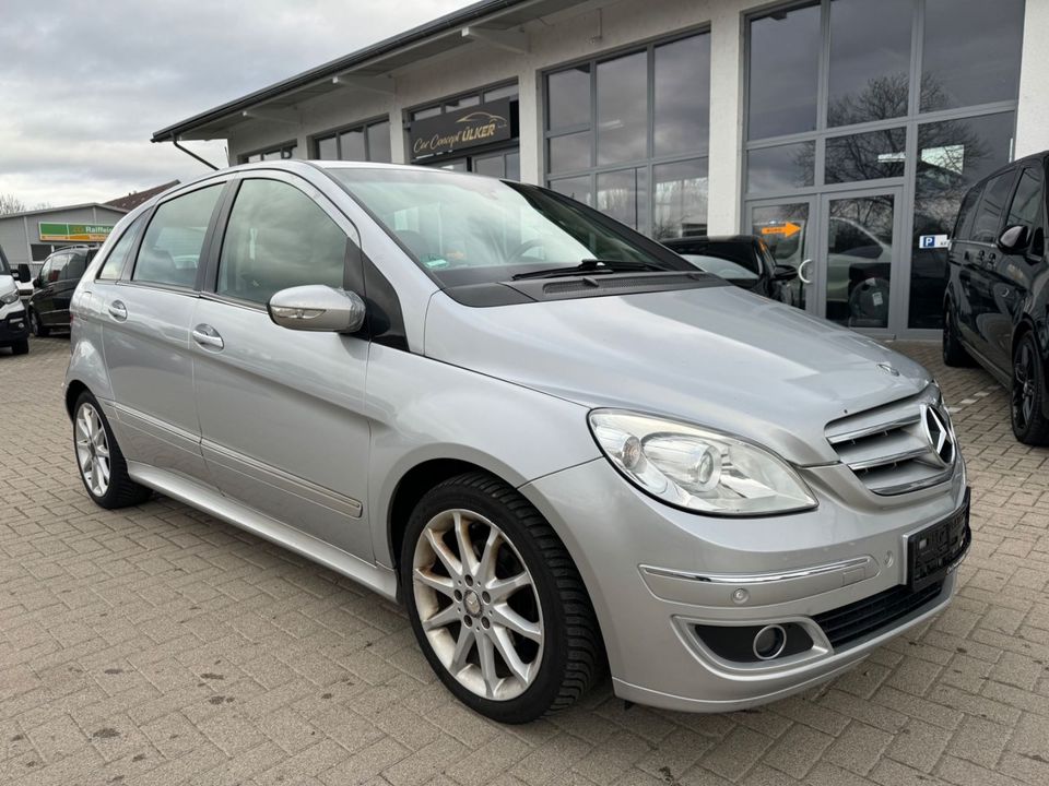 Mercedes-Benz B 170 TÜV NEU/Klima/Sitzheizung/Teilleder/17" in Lahr (Schwarzwald)