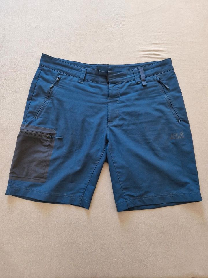 Jack Wolfskin Active Tracks Shorts Men 56 in Chemnitz