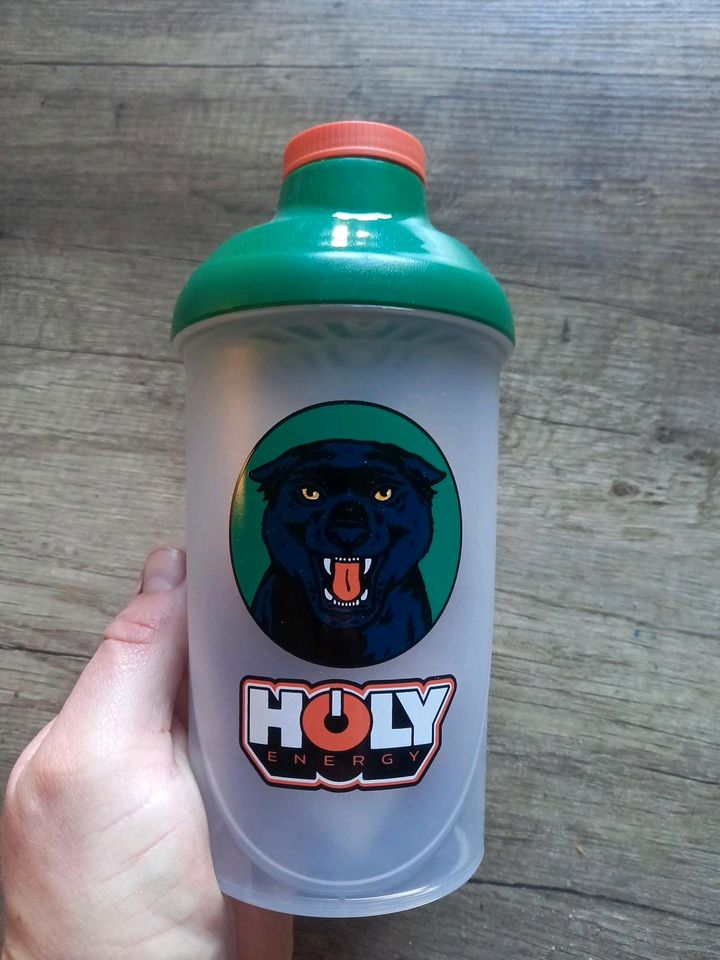 Shaker von Holy energy  neu in Hörup