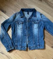 Jeansjacke Benetton Größe L Hessen - Petersberg Vorschau