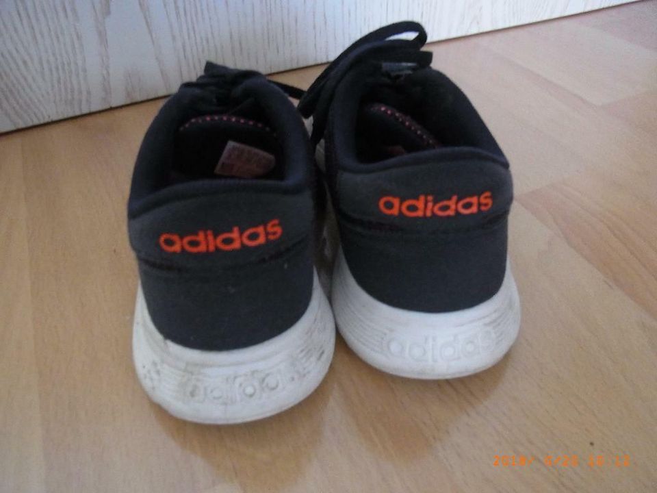 Adidas Schuhe in Dörverden