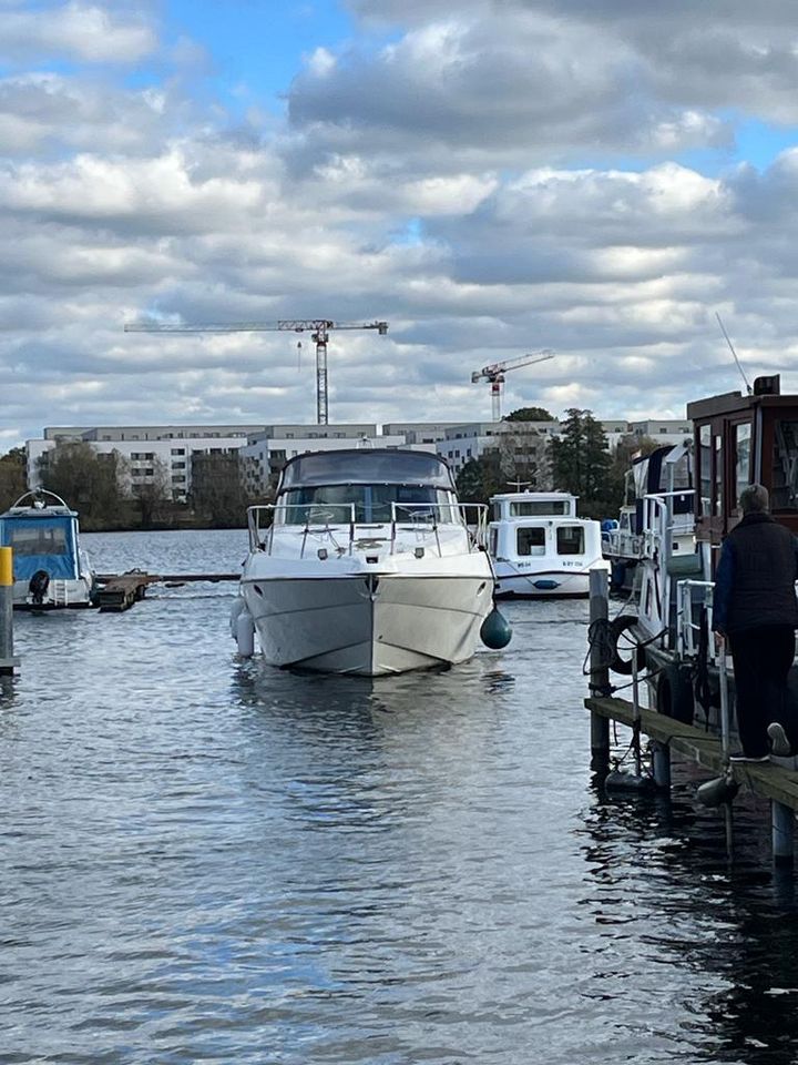 Motoryacht in Berlin