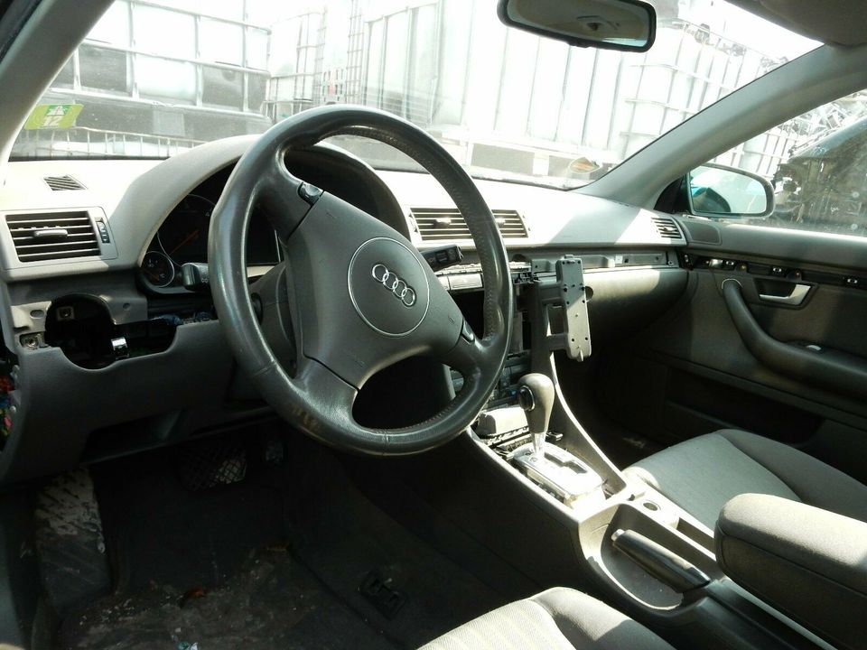 Audi A4 B6 Avant Ersatzteileträger AYM FSL 2,5 TDI VN7723 in Heilsbronn