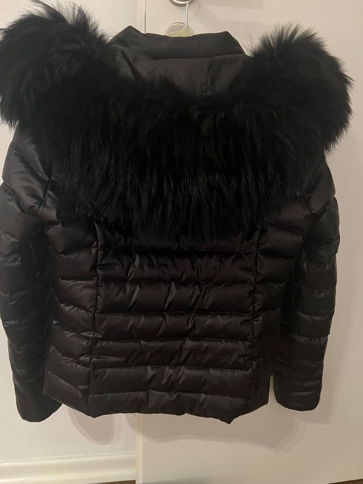 Daunenjacke we love furs no Moncler in Saarbrücken