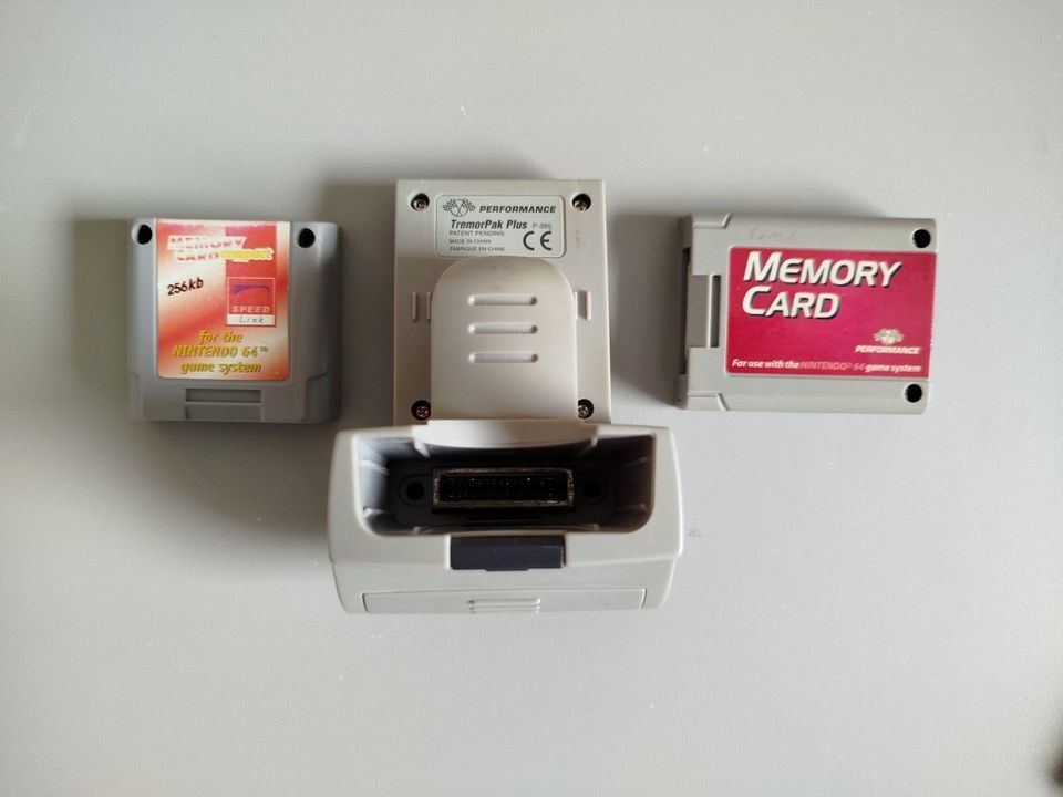 Tremor Pak Plus Pack Nintendo 64 N64 Rumble Pak + Memory Card in Gütersloh