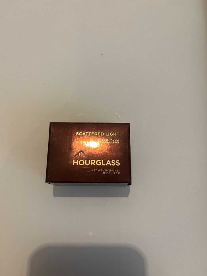 Hourglass Glitter Eyeshadow in Langenfeld