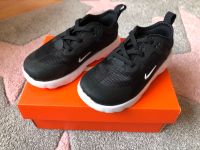 Nike Lucent td Größe 25 Turnschuhe sneaker Sportschuhe Baden-Württemberg - Karlsdorf-Neuthard Vorschau