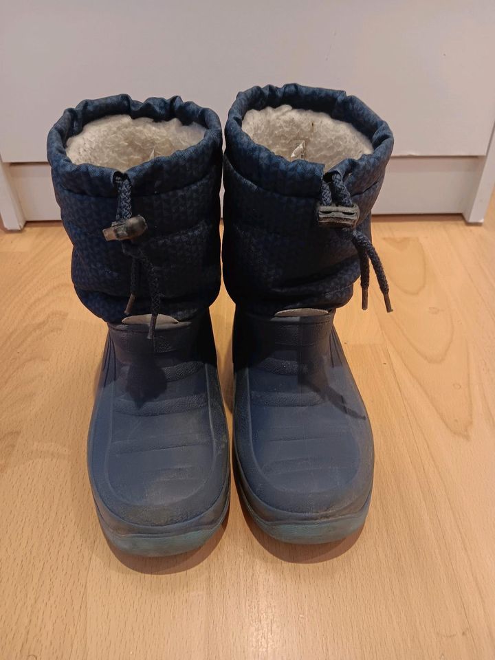 Winterstiefel in Oberschleißheim