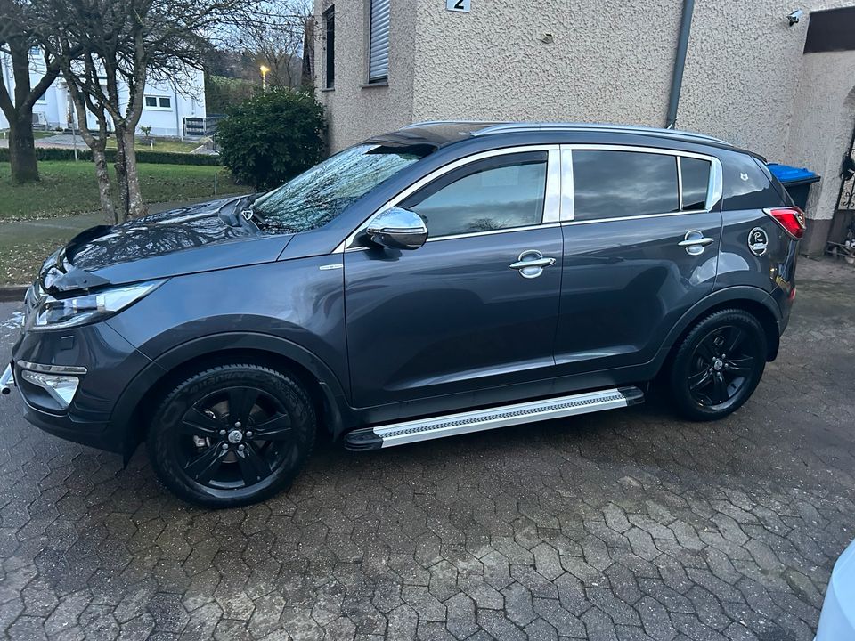 KIA  Sportage 3 2012  B.j in Illingen