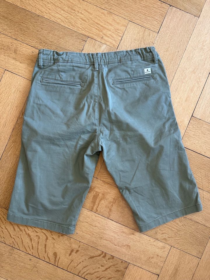 Jack&Jones Shorts Jungen, Gr. 170, olivfarben, sehr guter Zustand in Berlin