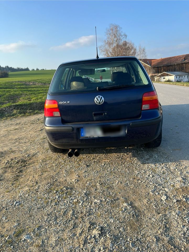 VW Golf IV 1.6 16v in Teisnach