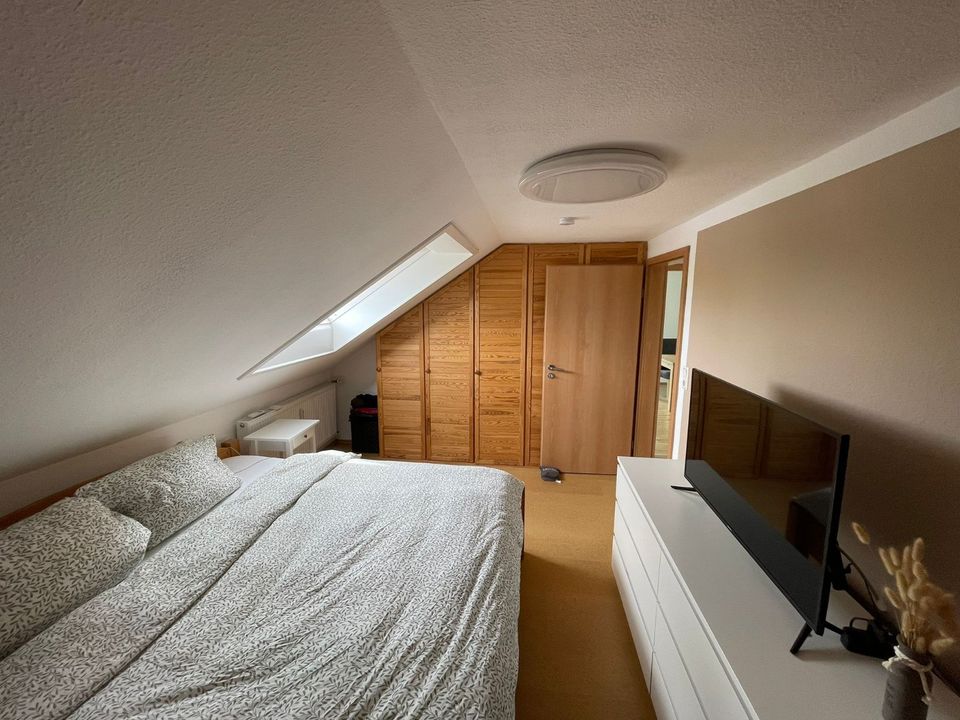 3-Zimmer Dachgeschoss-Wohnung in Adelebsen direkt in Adelebsen