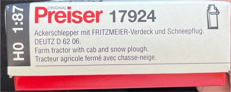 Preiser Ackerschlepper mit Fritzmeier-Verdeck und Schneepflug in Malchin