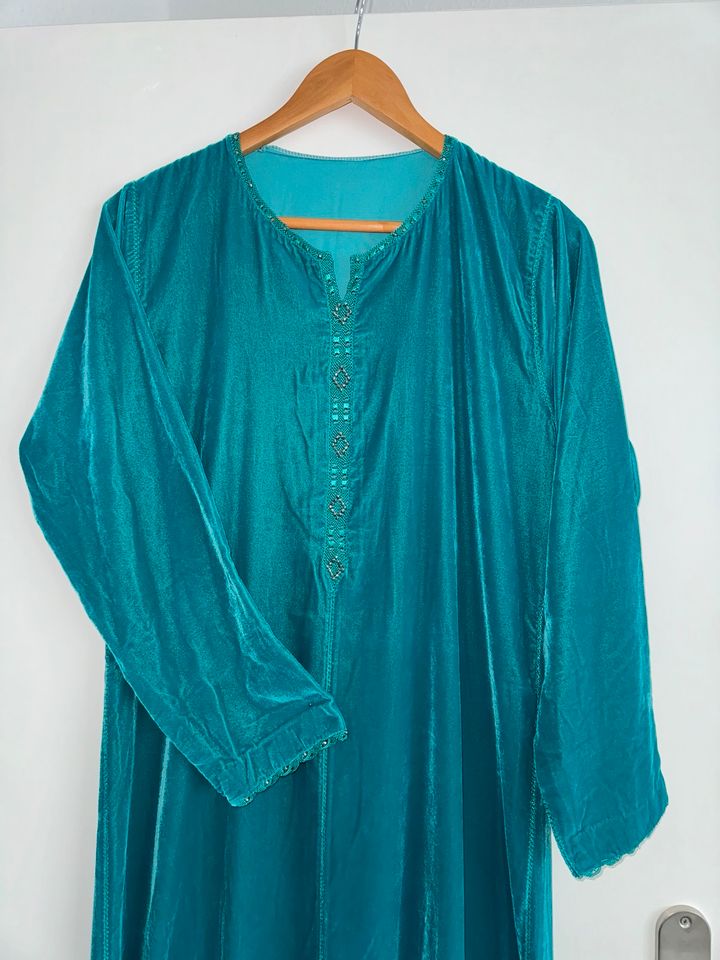 Gandoura Kendoura Kaftan marokkanisches Kleid Samt in Dreieich