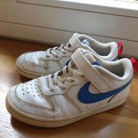 Nike court borough Schuhe Größe 35 Sachsen - Chemnitz Vorschau