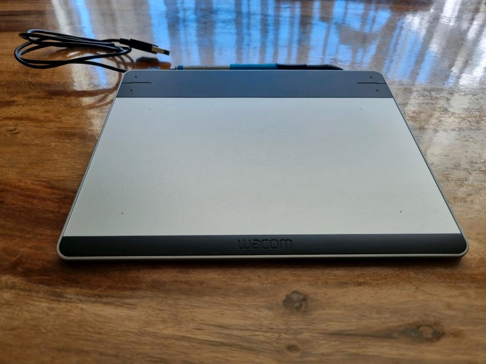 WACOM INTUOS CTH-480 s in Hamburg