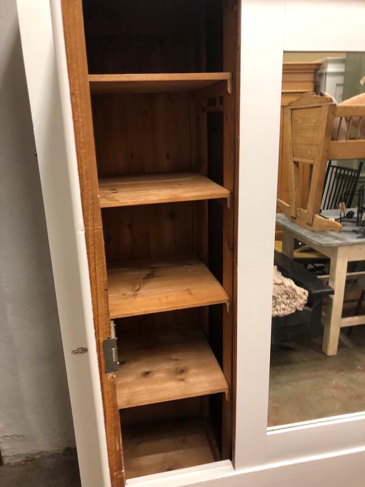 Schrank Antik Kleiderschrank Dielen Spiegel Möbel Vintage in Hamburg