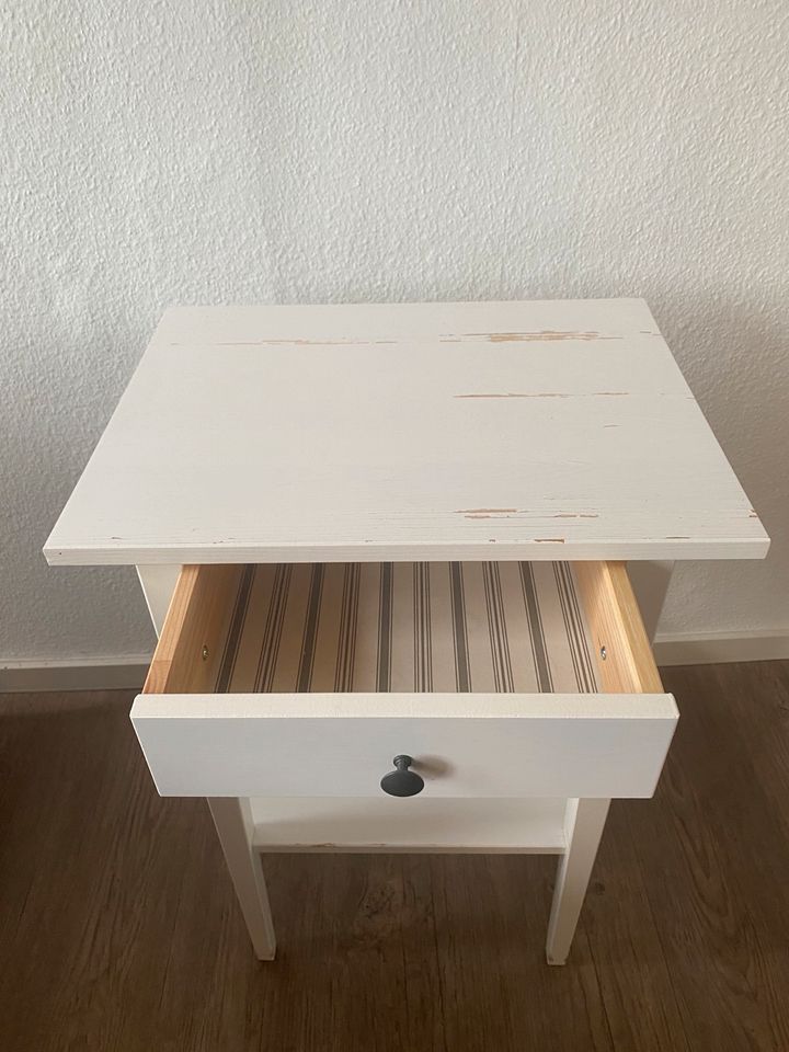 Ikea Hemnes Nachttisch/ Ablagetisch in Attendorn