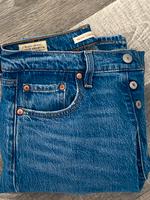 Levi‘s Jeans blau W26 L29 **Neu** Niedersachsen - Brake (Unterweser) Vorschau