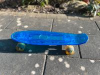 Pennyboard / Skateboard blau mit LED Nordrhein-Westfalen - Hattingen Vorschau