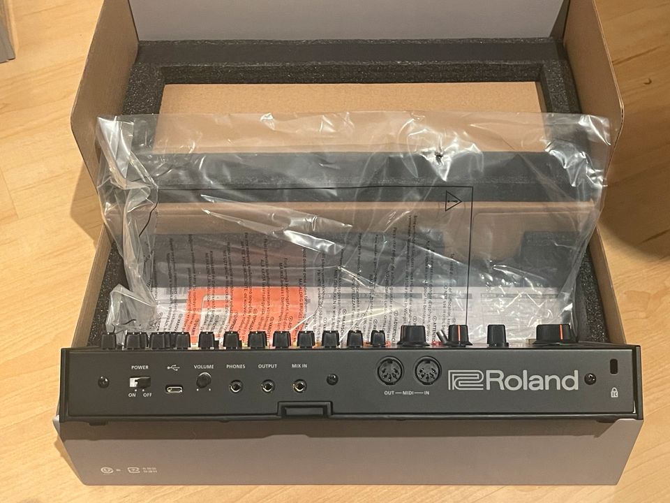 Roland TR 08 NEU in Köln