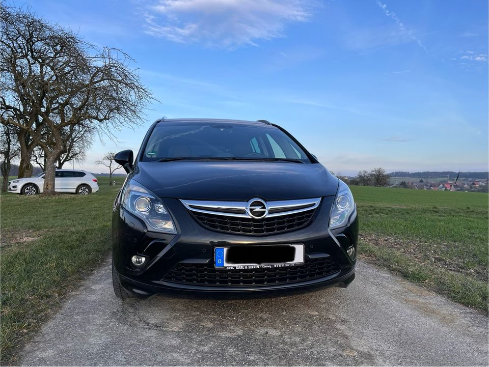 Opel Zafira Tourer BiTurbo OPC-Line voll ausgestattet in Langenburg