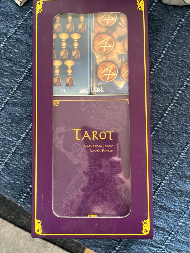 Tarot Set Karten und Anleitungsbuch in Bad Neuenahr-Ahrweiler