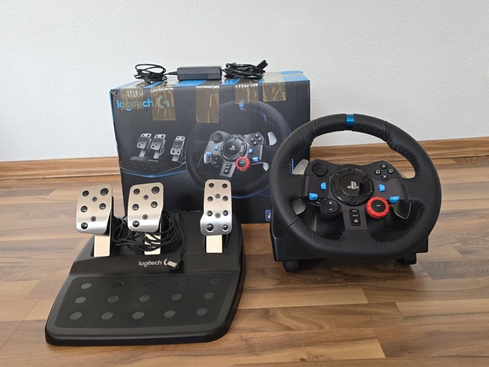 Logitech G29 Driving Force Lenkrad und Pedale in Rodgau