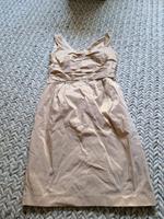 Kleid knielang lachsfarbend glänzend Kiel - Gaarden Vorschau