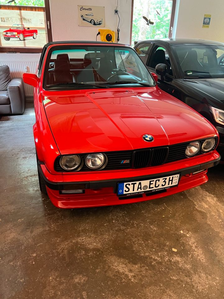 BMW E30 Cabriolet 325i daily driver in Tutzing