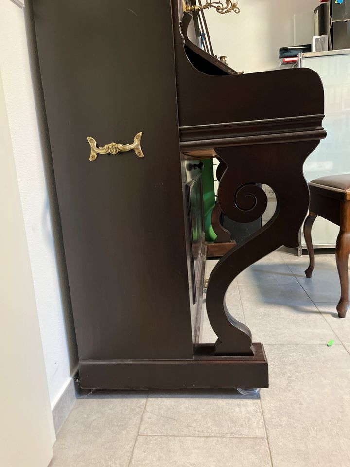 Diezerl Piano Klavier in Bibertal