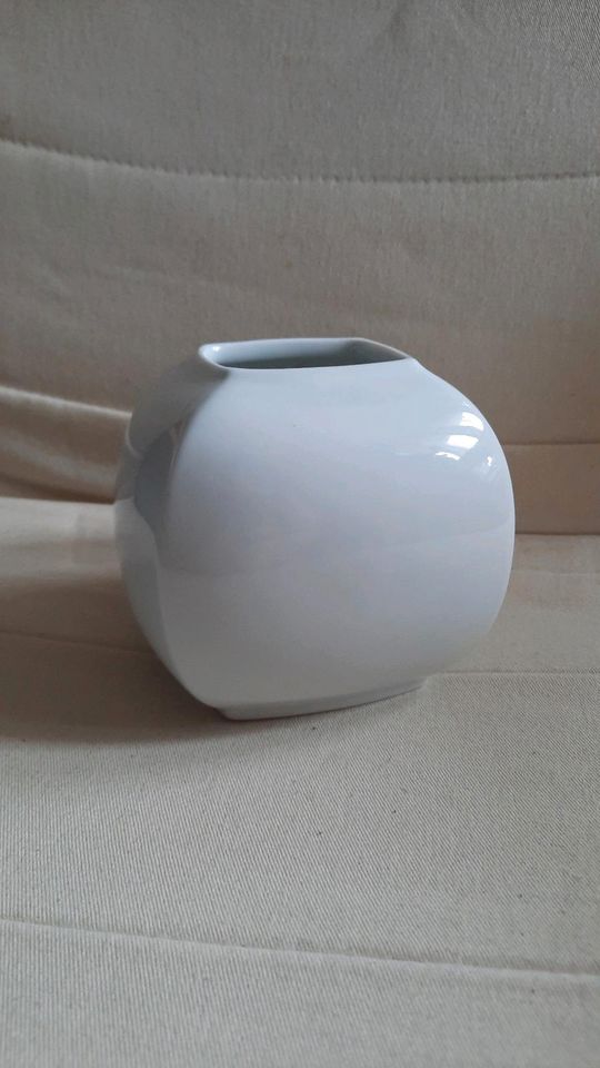 Vase 10,5 cm weiss in Geilenkirchen