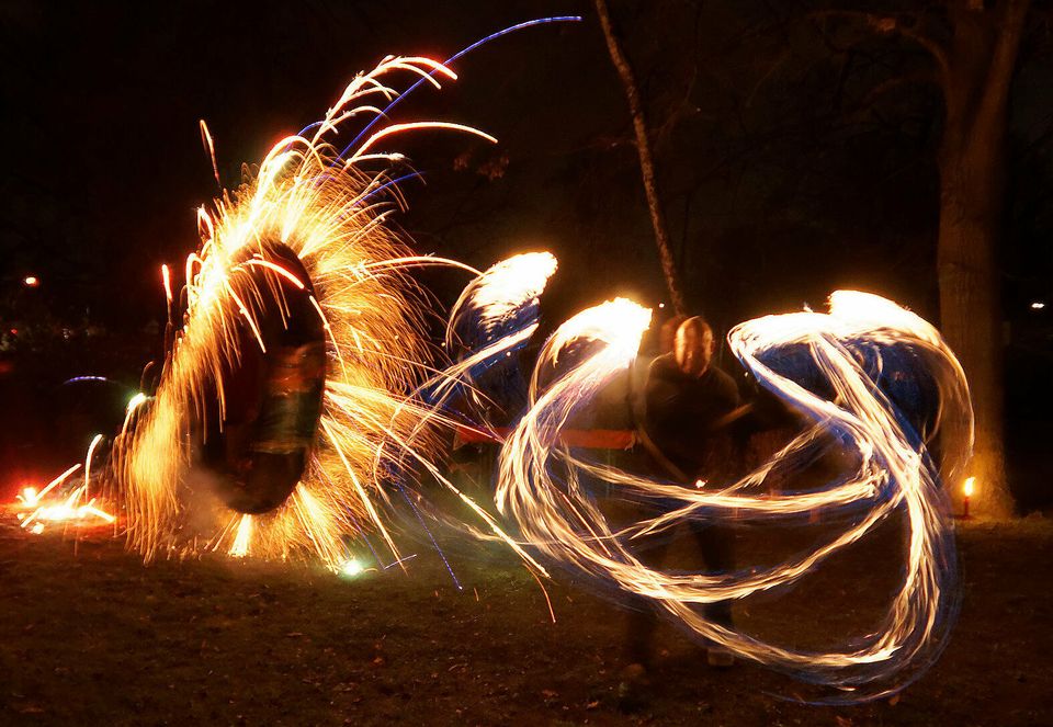 MODERNE FEUERSHOW/LED-SHOW f.Lichterfest/Halloween/Firmenfeier in Neubrandenburg