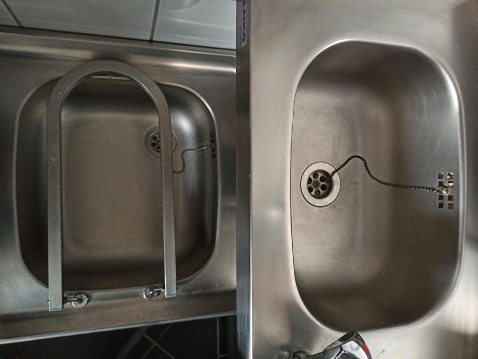Handwaschbecken mit Ausguss Küche in Mirow
