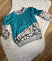 Handmade*selfmade*Pullover*Sweater*Dino*Dinosaurier*104*grau*blau Niedersachsen - Schwarmstedt Vorschau