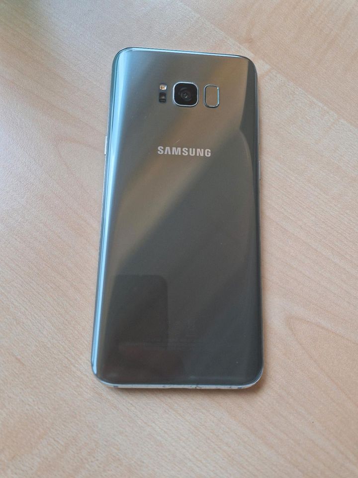 Samsung Galaxy S8+ 64GB Arctic Silver in Bielefeld