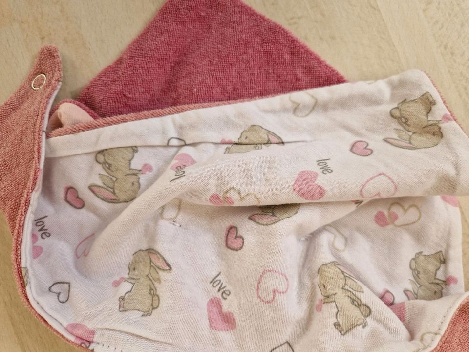 Neu Spucktuch Babytuch Dreieckstuch Accessoire Babykleidung in Bruchköbel