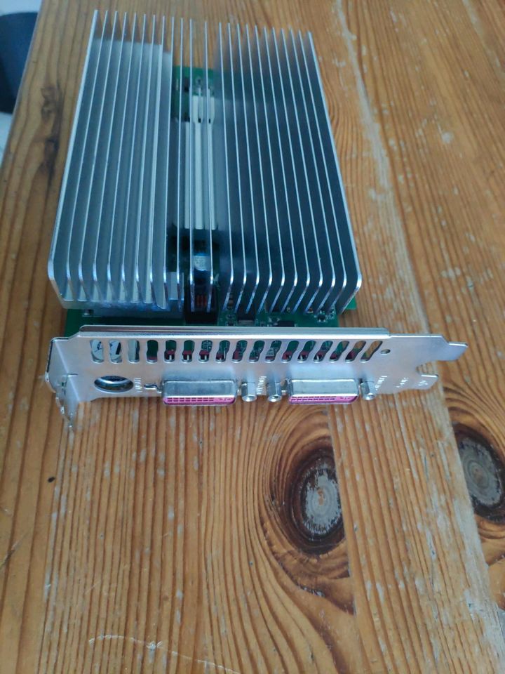 Nvidia GeForce 8600 GT 256MB Fanless PCI-E in Berlin