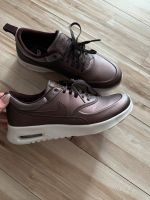 Nike Airmax Thea metallic Mahagoni Gr. 40,5 :) Nordrhein-Westfalen - Oberhausen Vorschau