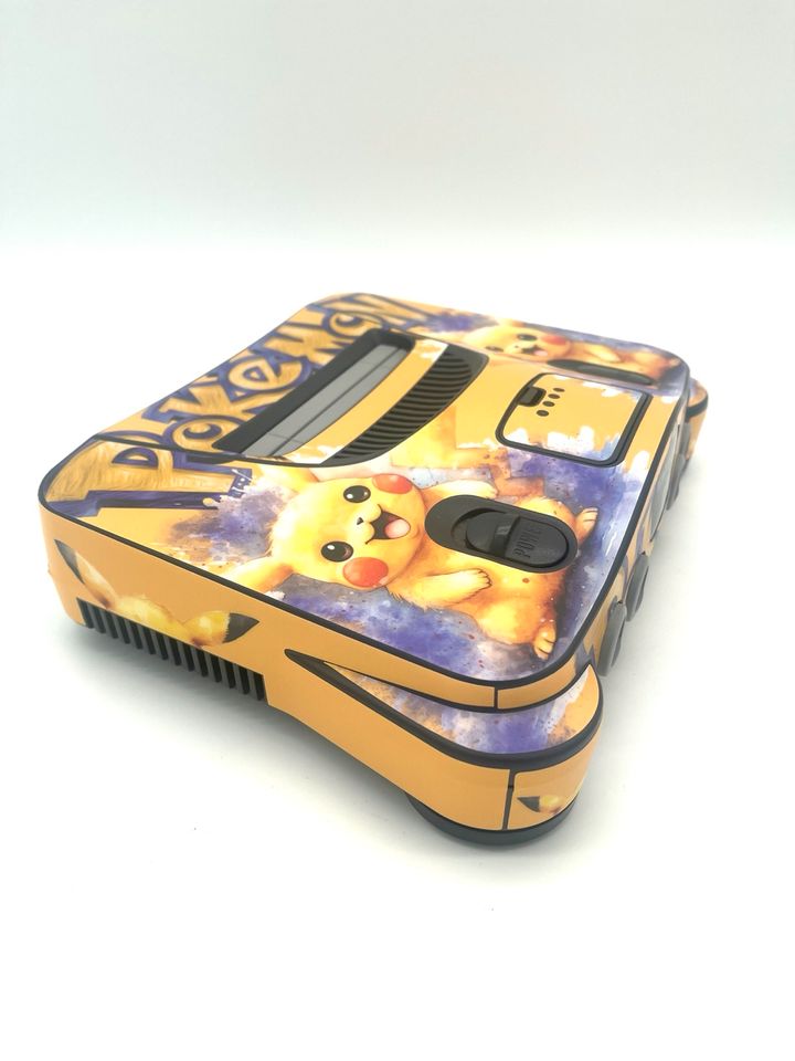 Nintendo 64 Konsole - Pokémon Custom Skin (N64) in Porta Westfalica