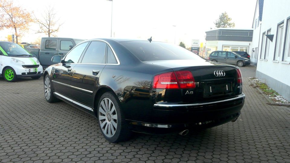 Audi A8 4.2 TDI quattro -FL-Leder 2-Softcl-SD-Bose-Standhz in Erfurt