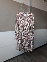 Blusenkleid langarm Animalprint Viskose 46 Niedersachsen - Friesoythe Vorschau
