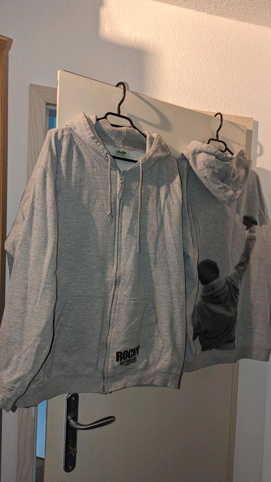 Grauer Rocky Hoodie in L in Dortmund