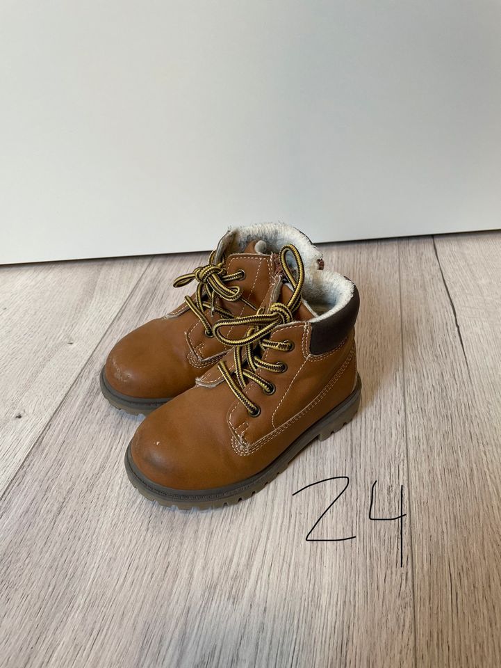 Jungen Schuhe 19-25 in Berching
