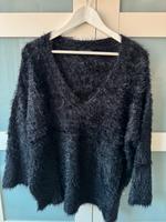 H&M V-Pulli Köln - Ostheim Vorschau