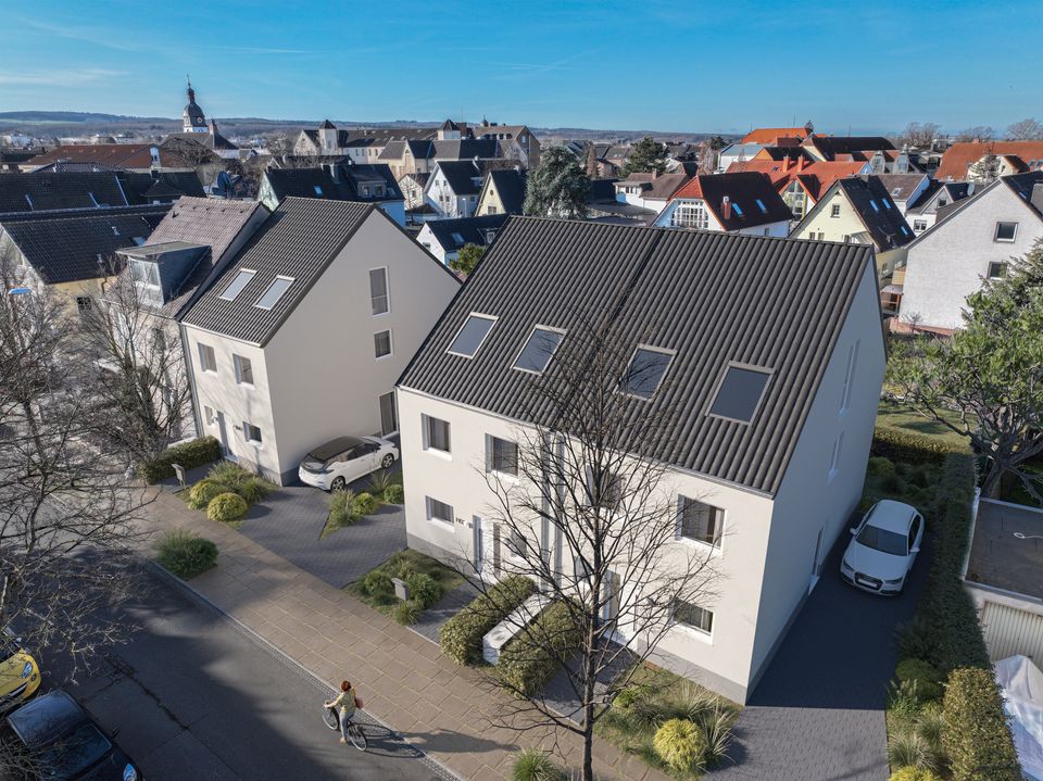 Drei neue Einfamilienhäuser mit PKW-Stellplätzen in ruhiger Stadtlage von Rheinbach, provisionsfrei in Rheinbach