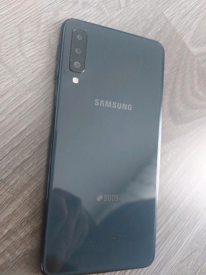 Samsung a7 2018 in Berlin