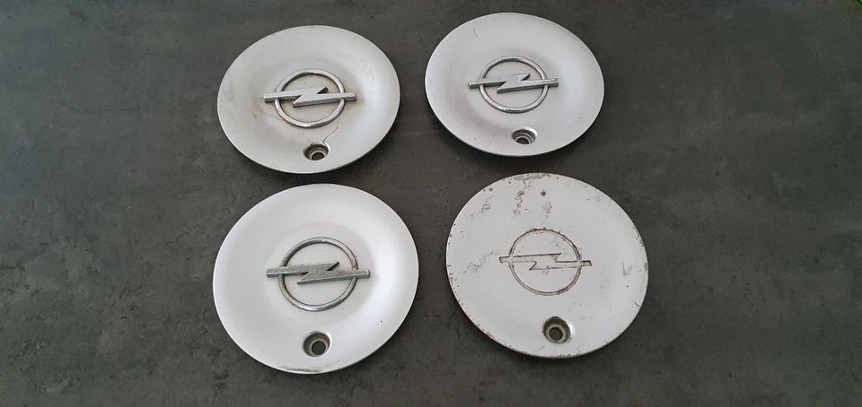 4x Opel Felgendeckel 139mm Nabenkappe GT Astra Calibra Corsa GSI in Zella-Mehlis