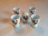4 Eieebecher und 1 Salzstreuer Porzellan original DDR Dresden - Friedrichstadt Vorschau